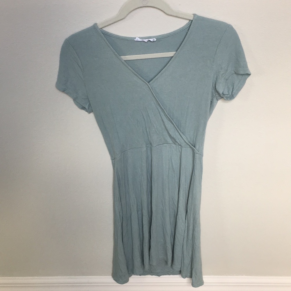 Baby blue summer faux wrap dress!  Size Medium!